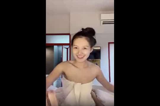 คลิปหลุดOnlyfans ดรีม มาล่อกับลูกค้า น้องดูไสๆ แต่ลีลาจัดจ้านเกินกว่าใครเลย Ndream