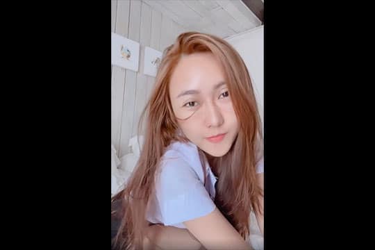คลิปหลุดOnlyfans น้องจูน คลิปนี้ให้เห็นหน้าสวยๆ เห็นหอยเนียนๆ เสียวสุด June