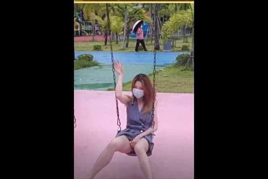 คลิปหลุดโอนลี่แฟน แอบโชว์ กลางสวนสาธารณะ เล่นดุ้นสั่นด้วย Chamoflove